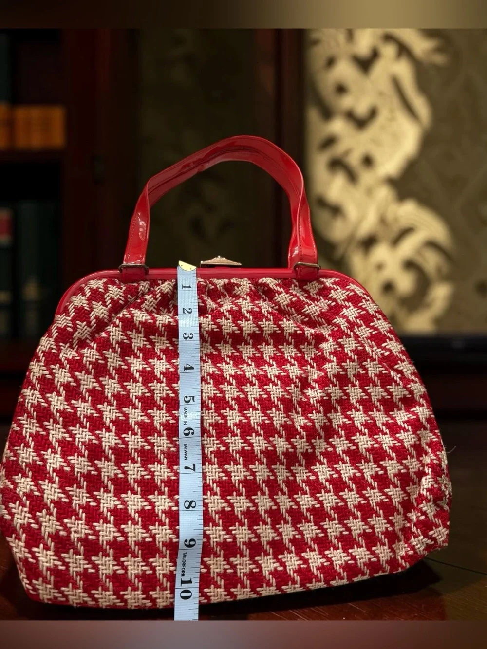 Vintage Minaret USA Red Cream Woven Houndstooth Frame Handbag Purse